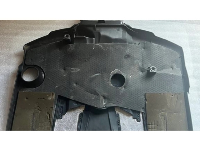 Крышка двигателя (отделка)