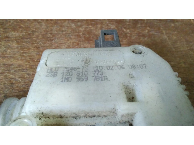 Моторчик замка задней крышки