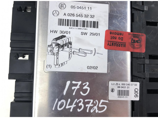 Pojistková skříňka 05045117, A2305454632 Mercedes-Benz SL R230 2002