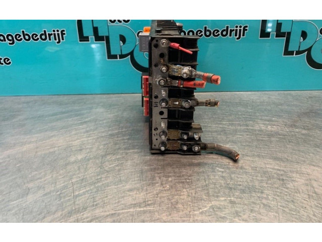 Блок предохранителей  2K1937535A, 0422489036E   Volkswagen Caddy    