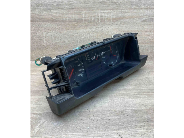 Přístrojová deska Audi 80 90 B2 1978 811919036A, 81117331