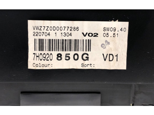 Přístrojová deska Volkswagen Transporter - Caravelle T5 2004 7H0920850G