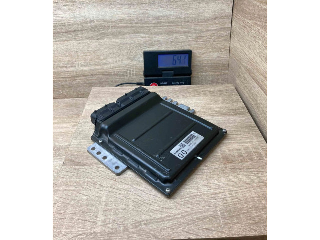 Řídící jednotka MEC33711   Nissan Murano Z50 2002