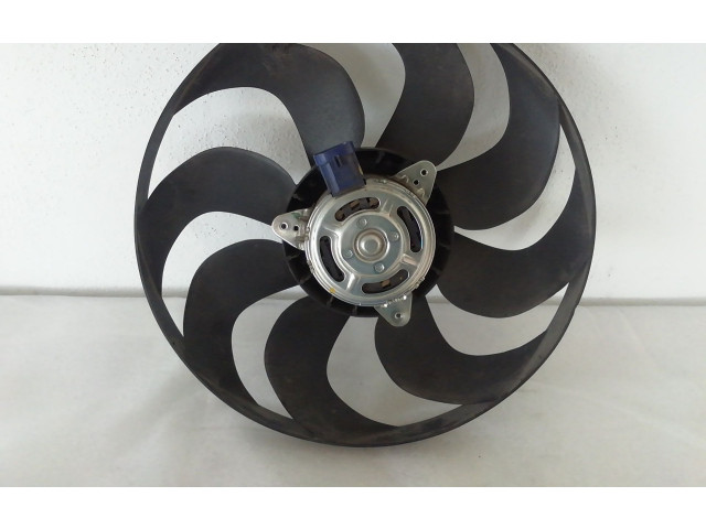 Руль Dacia Duster  2010 - 2017 года 5YY0585      