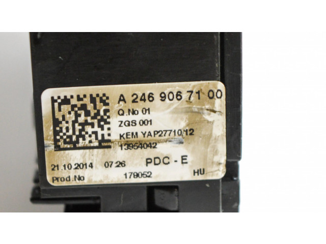 Pojistková skříňka 2469067100 Mercedes-Benz A W176 2014