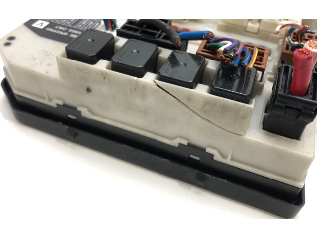 Блок предохранителей Nissan Sentra B16