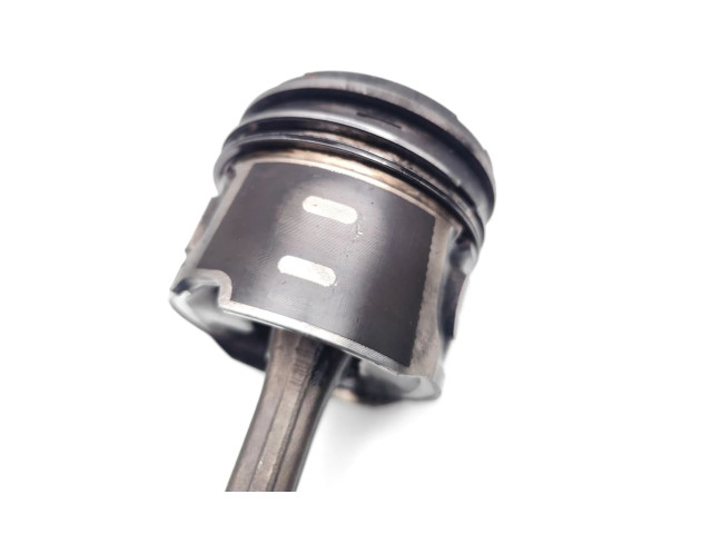  Поршень с шатуном 9HT(DV6BTED4) 9HT  Peugeot Partner  