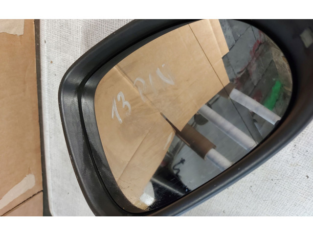 Zpětné zrcátko Volkswagen Touareg II 2013