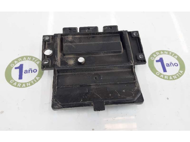 Блок управления двигателя 8201002106, 8201083336   Dacia Duster