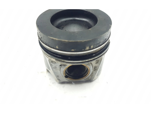 Píst 04L107065M, PISTONCUNA   Seat Leon (5F)     