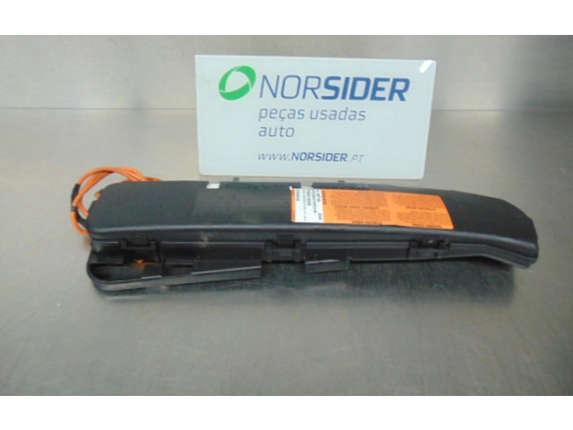 Подушка безопасности в сиденье Volvo V70