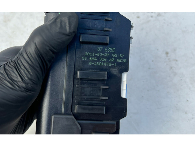 Блок предохранителей 9665492680, 9665492680 Citroen DS4