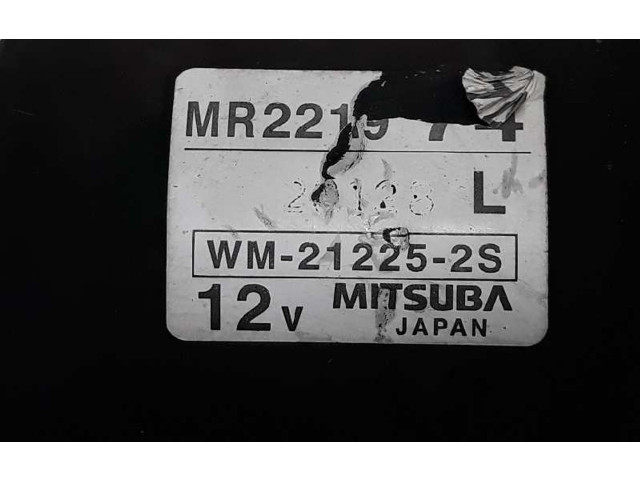 Моторчик дворников 8250A416 Mitsubishi Montero