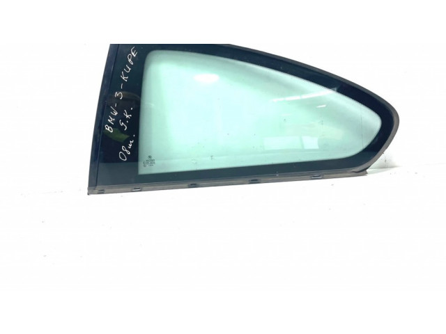 Заднее боковое стекло кузова