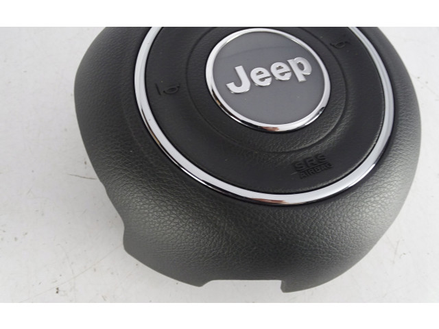 Подушка безопасности водителя Jeep Renegade