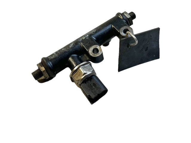 Магистральная трубка топлива       Peugeot 607   -  года   