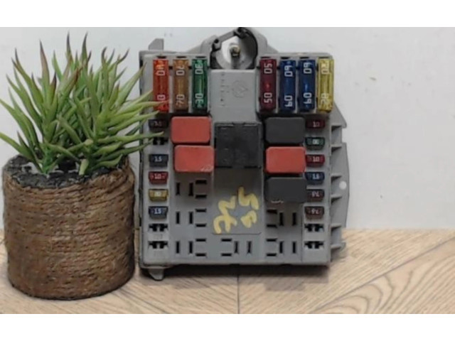 Pojistková skříňka 46835583, 46835583 Fiat Punto (188) 2004