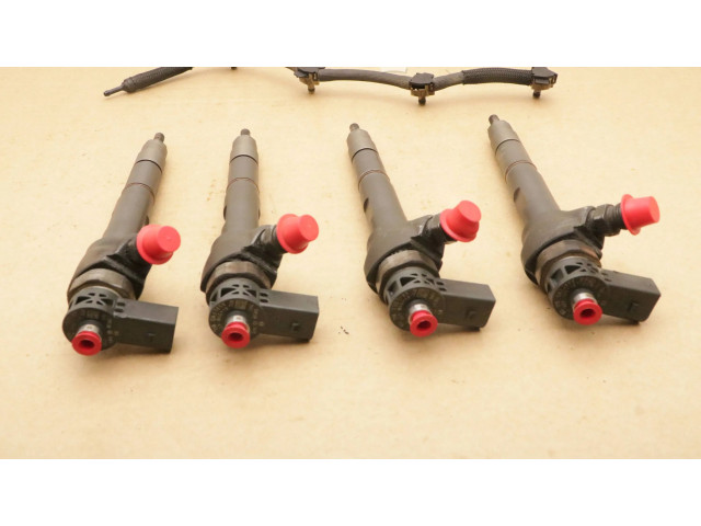 Комплект форсунок 04L130277AJ, 0445110471 Skoda Octavia Mk3 (5E) CLHA