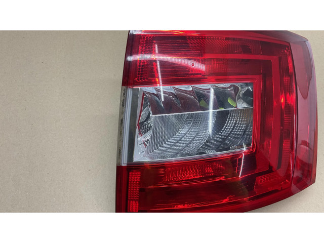 Задний фонарь правый 5E9945096    Skoda Octavia Mk3 (5E)   2013-2019 года