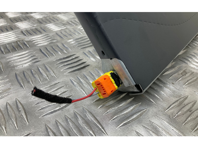 Подушка безопасности для колен 5G2880842A Skoda Octavia Mk3 (5E)