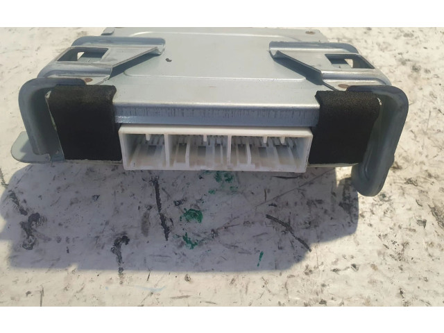 Įtampos keitiklis/ keitimo modulis Mitsubishi Pajero