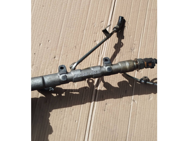 Vstřikovací lišta 03l906051, 03p201369a Volkswagen PASSAT CC CKM