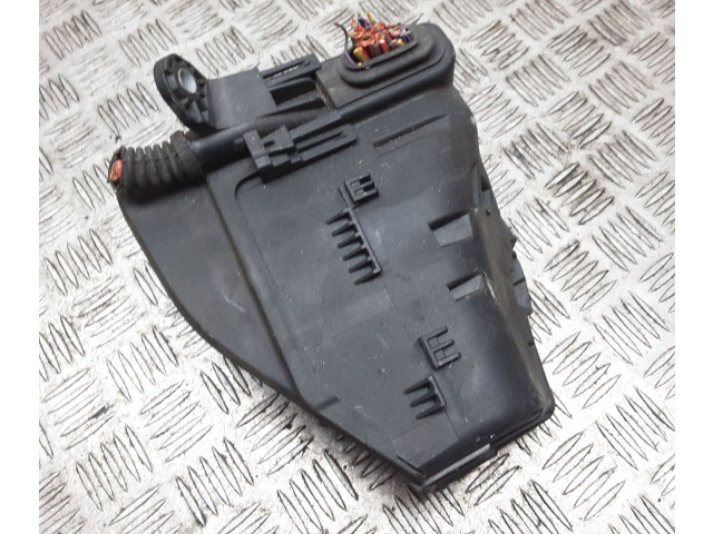 Блок предохранителей 6G9T14A067CA   Volvo V70    