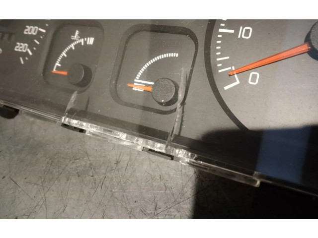 Панель приборов 7700809036B Renault Clio I