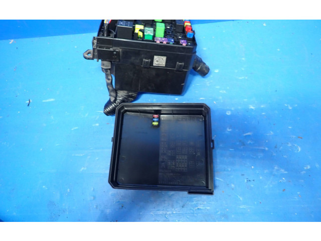 Блок предохранителей PR073-00000 Mitsubishi Lancer VIII