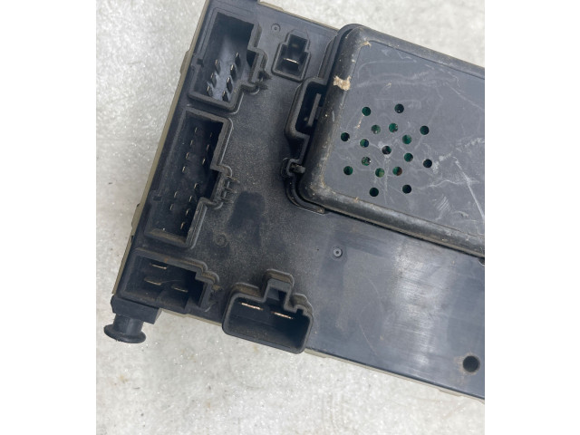 Блок предохранителей 93BG14K150AD, 001030 Ford S-MAX