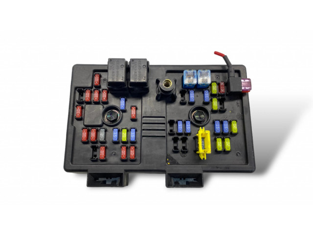 Блок предохранителей 96821082   Chevrolet Captiva    