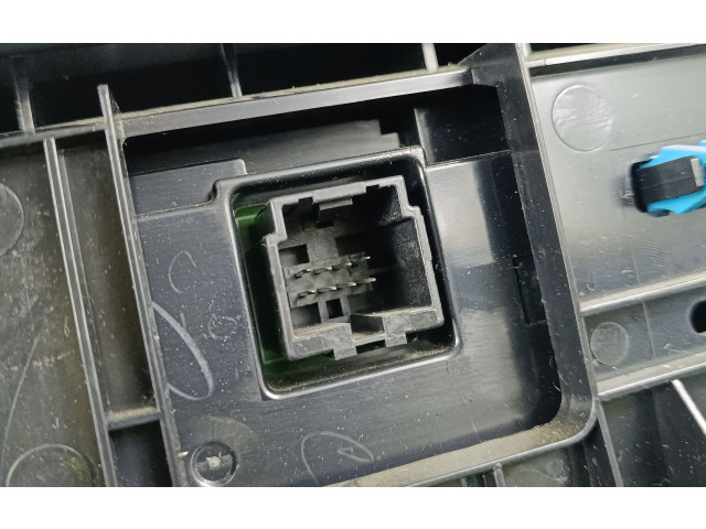 Дисплей 68375145AG Jeep Grand Cherokee WL