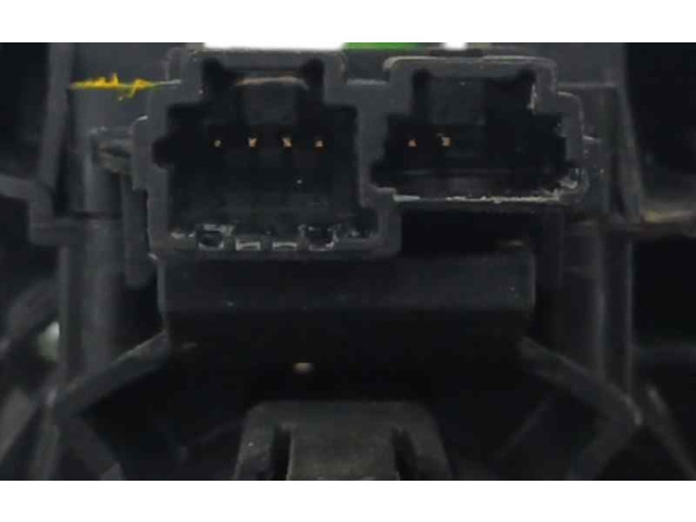 Надувная подушка для руля       Renault Clio IV  2012 -  года   