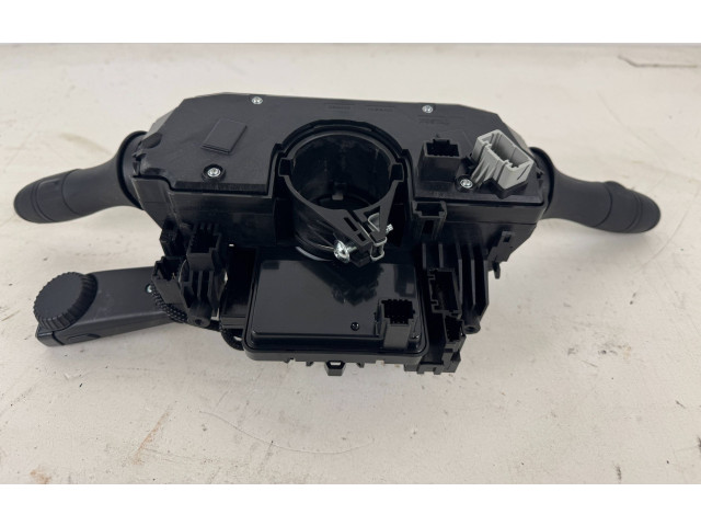 Полоса надувных подушек (кольцо srs) Renault Clio V  2019 -  года 255540638R      