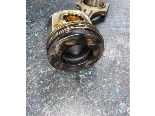 Píst 84L110 BMW 5 F10 F11 N57