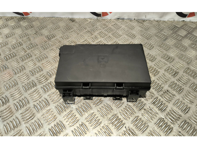 Блок предохранителей 68253443AB   Jeep Grand Cherokee    