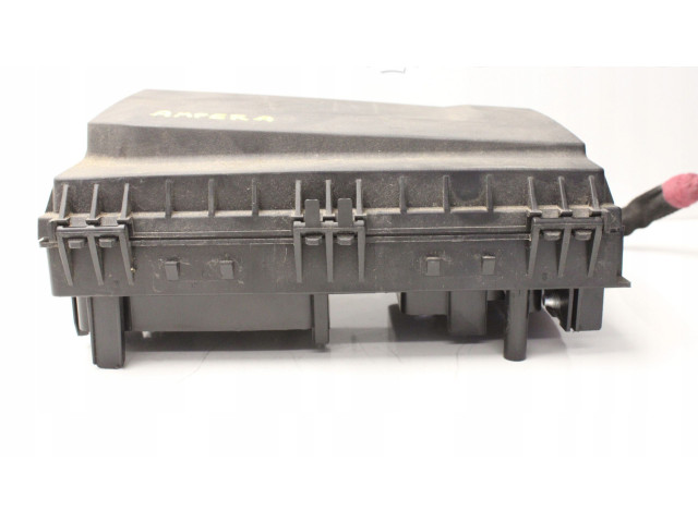 Pojistková skříňka Opel Zafira C 2011