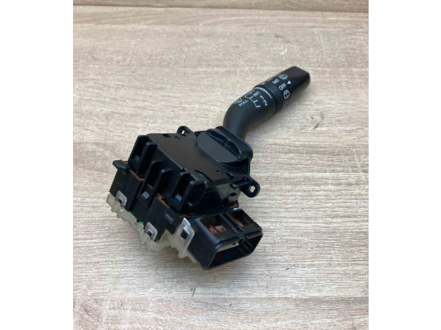 Ручка стеклоочистителей 17B122, 17D254LH Mazda 626