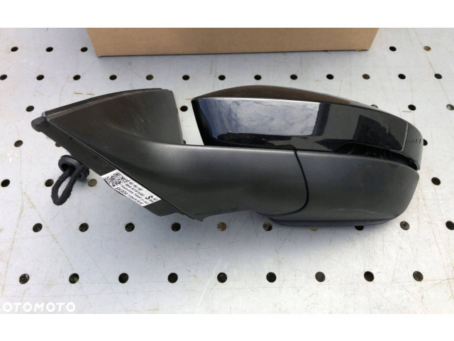 Зеркало электрическое Skoda Scala - года