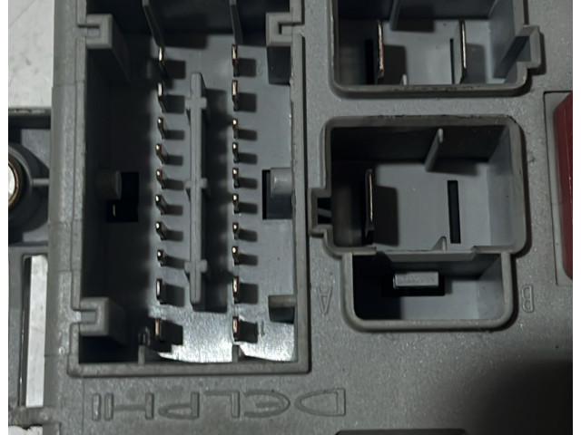 Блок предохранителей 51799306, 51799306   Fiat Idea    