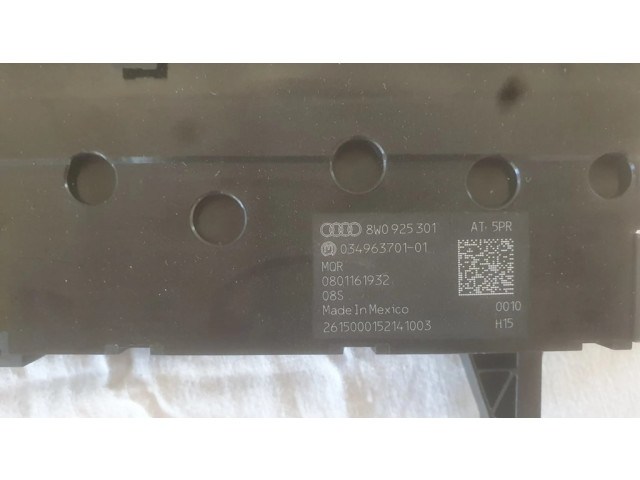 Мултифункционный включатель управления / ручка