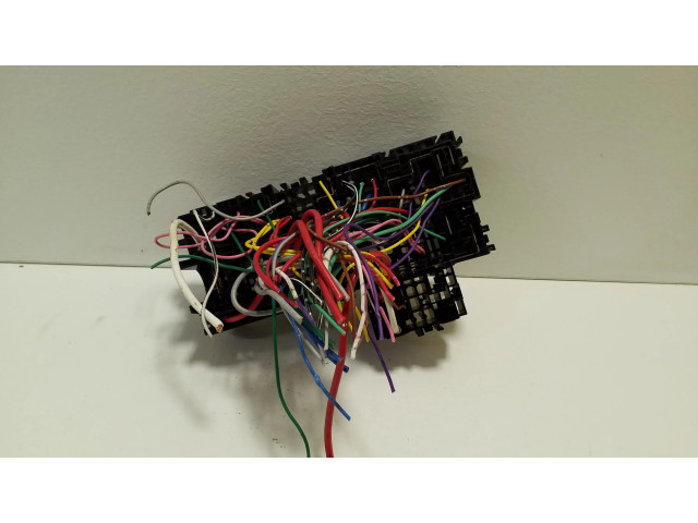 Блок предохранителей    Mitsubishi Outlander    