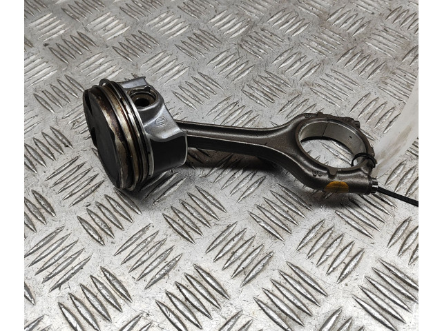  Поршень DGEB 04E107065JF, 04E198401AB  Skoda Superb B8 (3V)  