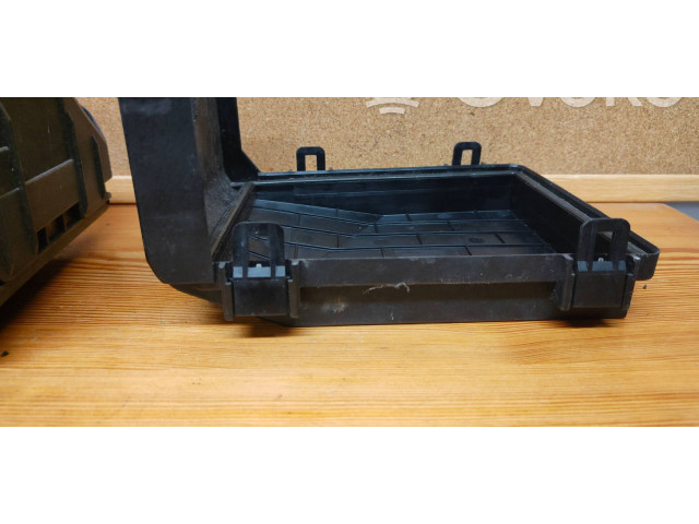 Блок предохранителей 1K0937124J Audi A3 S3 A3 Sportback 8P