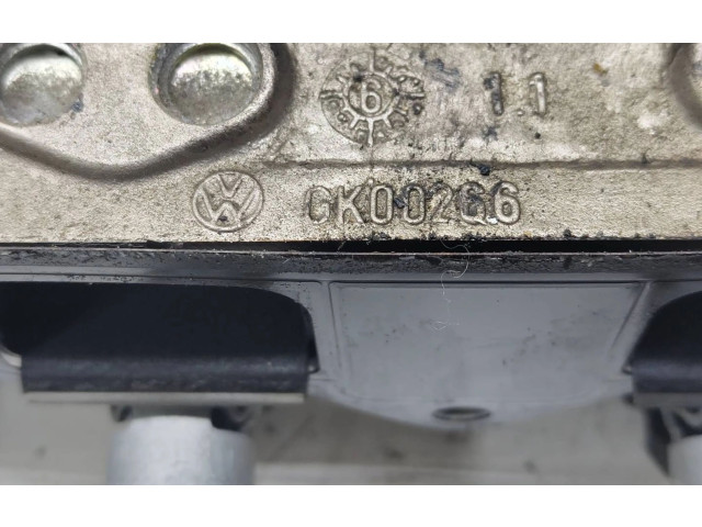 Топливная рампа GK00266   Volkswagen PASSAT B6   для двигателя BLF