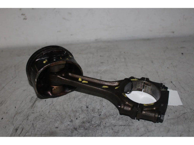 Píst Alfa Romeo 156 2.0