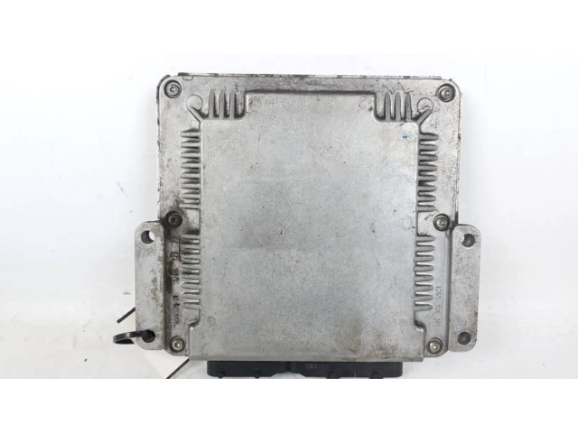 Блок управления двигателя 0281011278   Jeep Cherokee III KJ