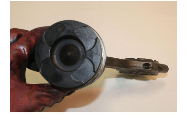 Поршень с шатуном 940A4000 Alfa Romeo Giulietta