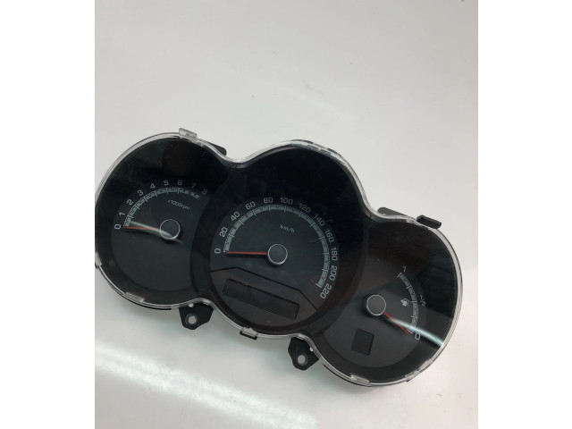 Přístrojová deska KIA Venga 2014 940091P100