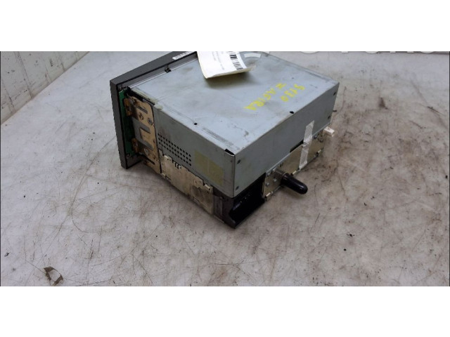 Pojistková skříňka Радио/ проигрыватель / навигация Opel Zafira B 2005